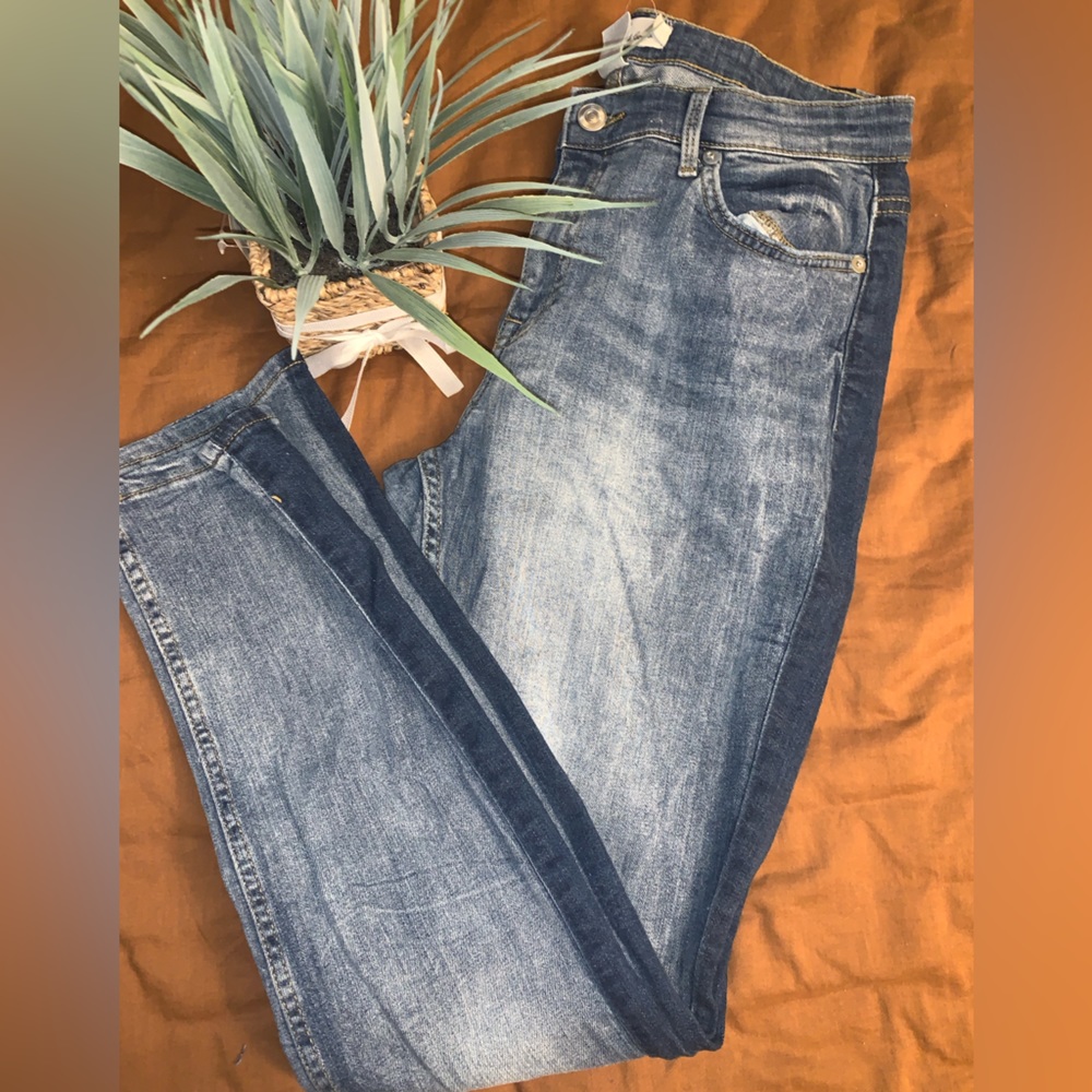 ♥️Final Price. Two toned skinny jeans